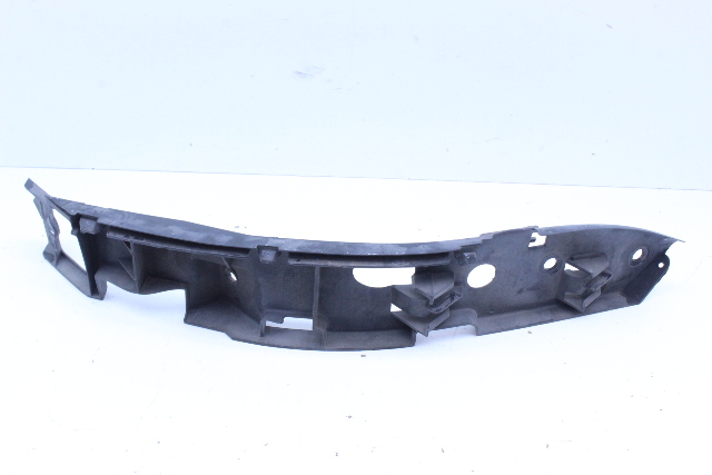 2004-2007 Volkswagen Touareg Driver Left Front Bumper Guide 7L6807183C OEM