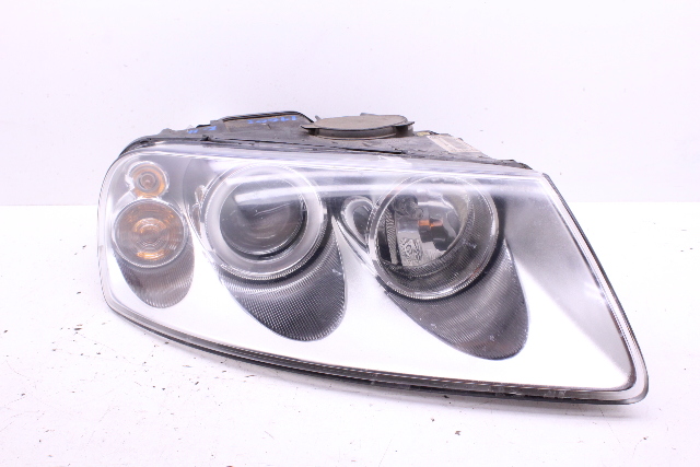 2004 2005 2006 2007 Volkswagen Touareg Headlight Right 7L6941016CK OEM