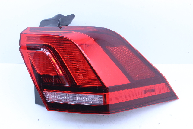 2018 Volkswagen Tiguan Tail Light Lamp Right 5NN945096A OEM