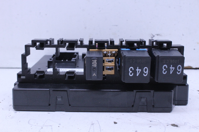 2012 Audi A3 Body Control Module BCM - 8P0907063Q OEM