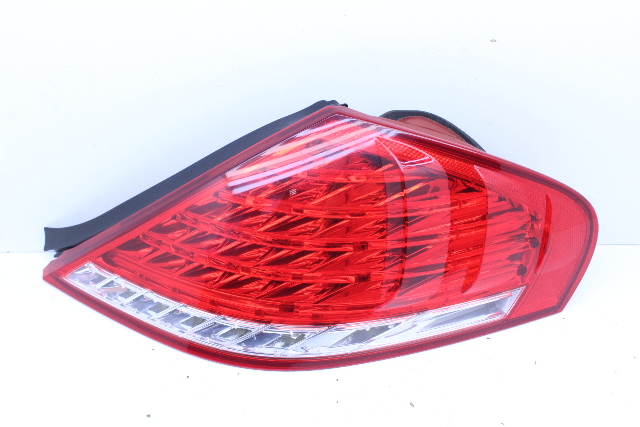 2008 2009 2010 BMW 650i E63 E64 M6 Tail Light Lamp Right LCI 7177070 OEM