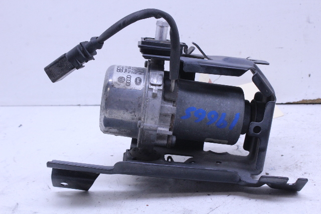 2005 Volkswagen Touareg Vacuum Brake Servo Pump 8E0927317A OEM