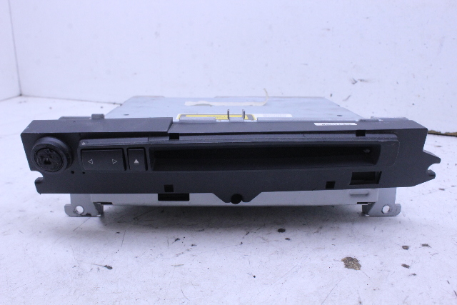 2004 BMW 525i AM FM CD Radio Receiver Tuner - 65126944007 OEM