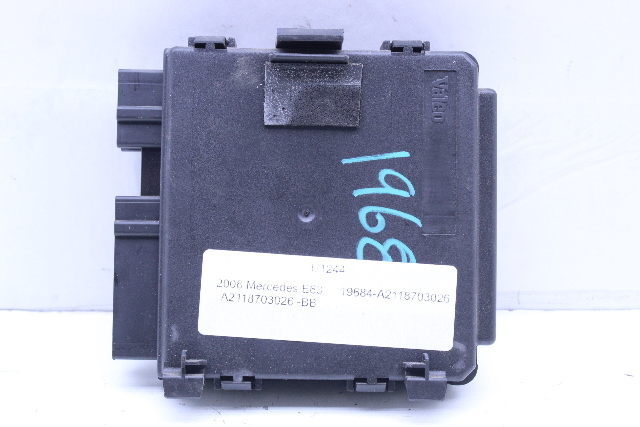 2008 Mercedes Benz E63 211 Trunk Release Control Module 2118703026 OEM