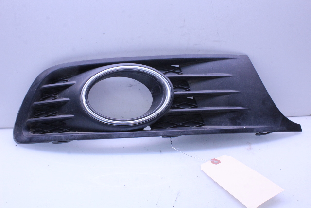 2007 2008 2009 2010 2011 Volkswagen EOS Right Fog Light Lamp Grille 1Q0853666 OEM