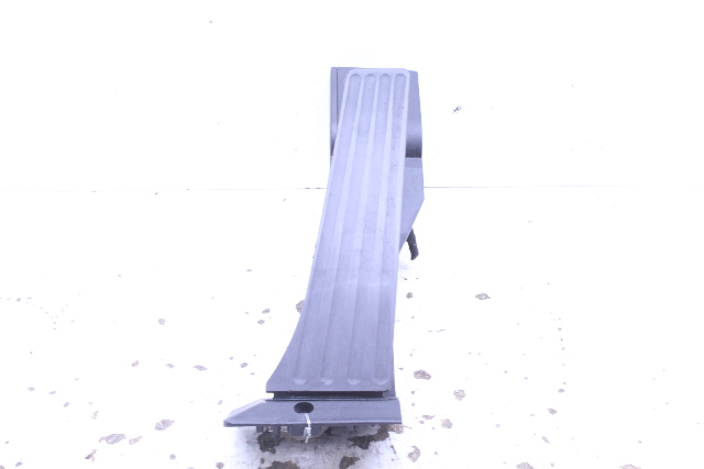 2006 BMW 330xi Gas Accelerator Pedal 35426772646 OEM