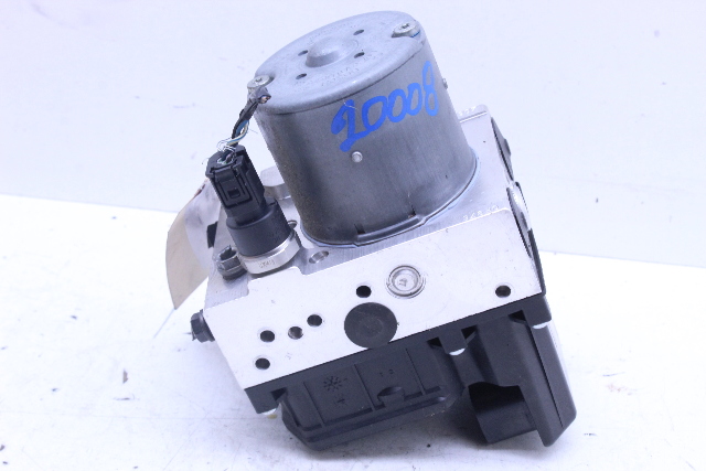 2004 BMW BMW 325xi ABS Anti Lock Brake Pump 34526762115 OEM