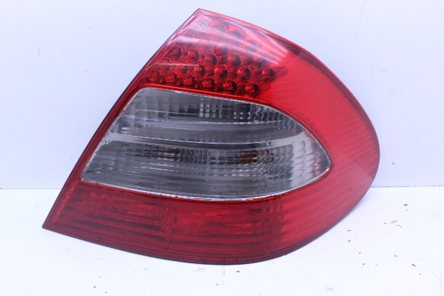 2007 2008 2009 Mercedes Benz E63 W211 Right Tail Light Lamp 2118202664 OEM