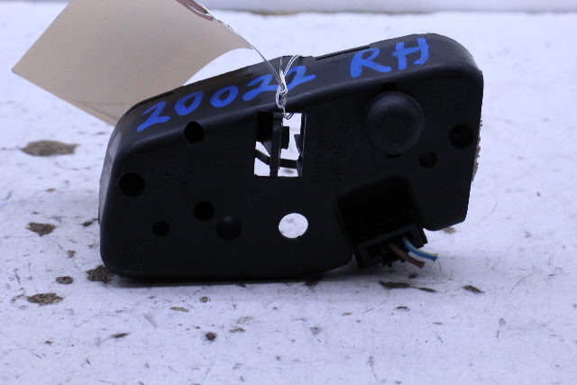 2005 BMW M3 Tail Light Bulb Holder Socket Right - 63217165844 OEM