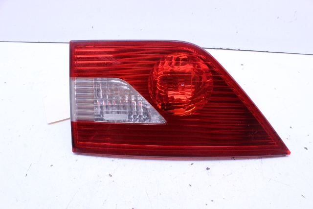 2004 2005 2006 BMW X3 Tail Light Lamp Right Lid Mount 3418444 OEM