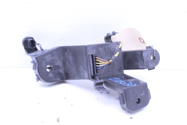 2004-2007 BMW 525i 530i Right Tail Light Bulb Socket Holder 6923306 OEM