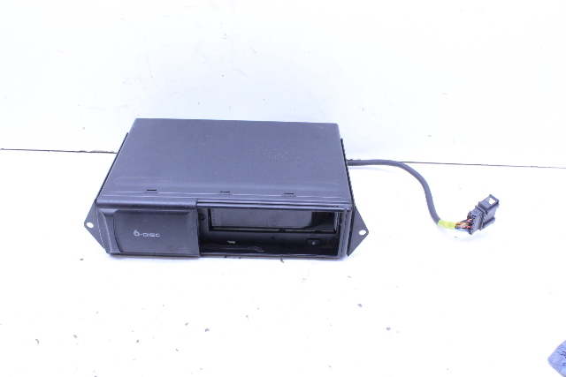 Volkswagen Beetle Golf GTI Jetta Passat Touareg CD Changer 1J6035111 OEM