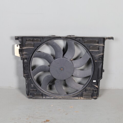 2011-2016 BMW 535i 640i 740i Radiator Cooling Fan 17427647652 OEM Used