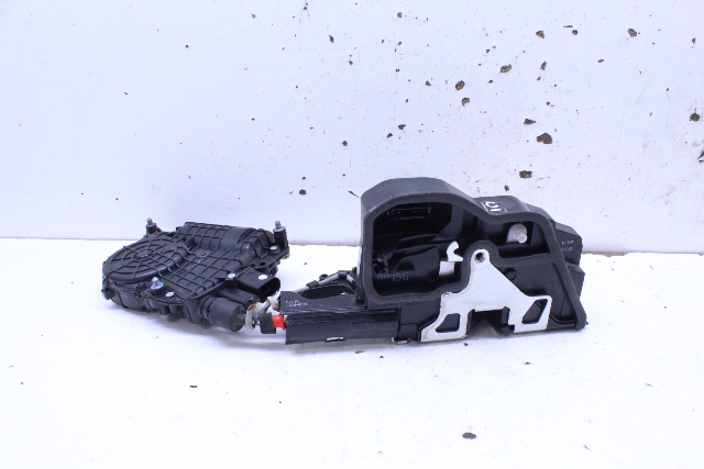 2006-2010 BMW M5 Right Front Soft Close Latch Lock 7202156 OEM