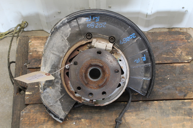 2011-2014 Porsche Cayenne Right Rear Spindle Knuckle Hub 95833161201 OEM