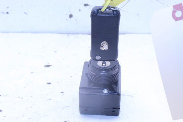 2005 Porsche Cayenne Ignition Switch and Key 3D09053865F OEM