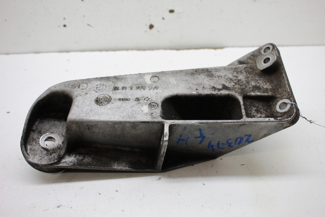 2001-2006 BMW X5 Engine Motor Mount Bracket Left 1096999 OEM