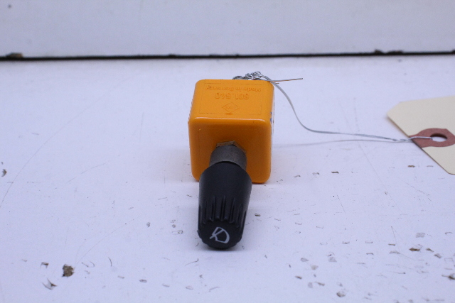 1995 1996 1997 1998 Porsche 911 993 Windshield Wiper Speed Switch 96461814700 OEM