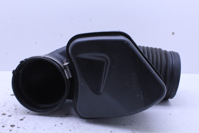 2007-2010 BMW X3 E83 Intake Boot Hose Pipe 13713422609 OEM
