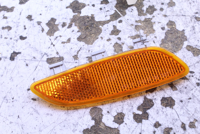 2008 2009 2010 2011 2012 2013 BMW M3 Side Marker Reflector Right OEM