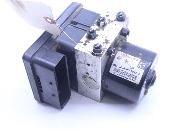 2001 2002 Volkswagen Golf Beetle ABS Anti-Lock Brake Pump 1C0907379C OEM
