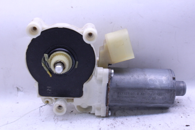 2004-2010 BMW 525i 530i 545i 550i Front Power Window Motor Right - 67626981142 OEM