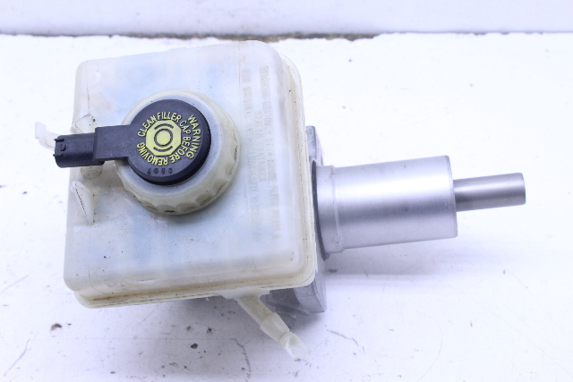 2008 BMW 528i Brake Master Cylinder 32067179 Stock#20501 OEM