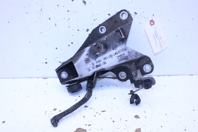 2007-2013 BMW 128i 328i N51 N52 Engine Motor Mount Bracket Left - 22116760315 OEM