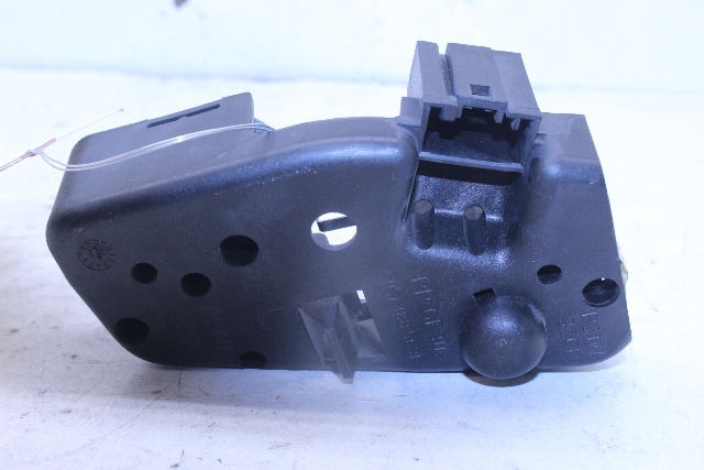 2002-2005 BMW 325i 330i Tail Light Bulb Holder Left - 63216907937 OEM