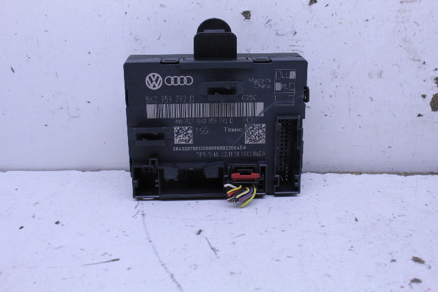 2009 Audi A4 A5 Front Door Control Module Right OEM