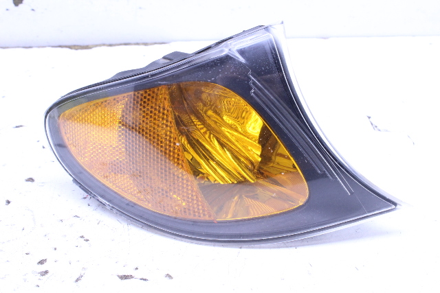 2002-2005 BMW 325i 330i Sedan Turn Signal Light Right Passanger - 63136943120 OEM