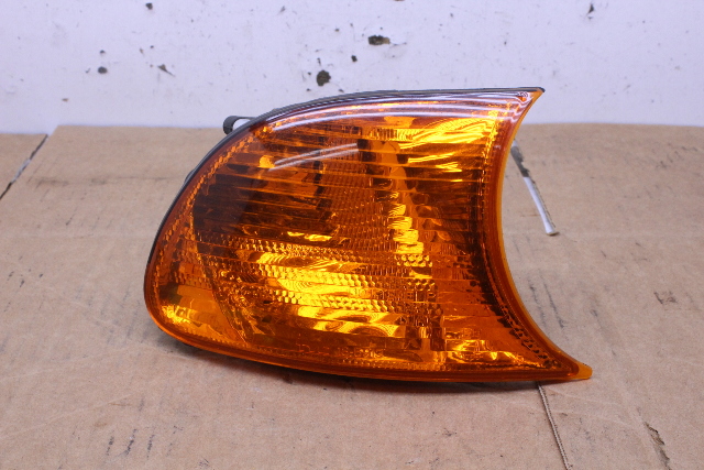 2001 BMW 330ci Coupe Turn Signal Light Lamp Right Fender 6904300 OEM
