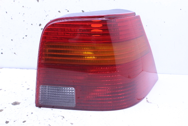 2002 Volkswagen Golf Tail Light Lamp Right 1J6945112F Stock#21061 OEM