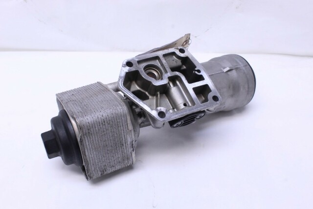 2004 2005 Volkswagen Passat 2.0 Diesel Engine Oil Filter Housing - 045115389K