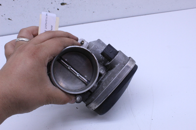 2002-2006 BMW 325i M56 Throttle Body - 13547515196 OEM