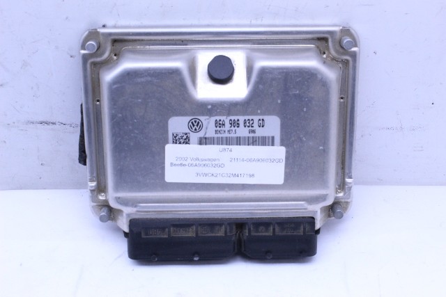 2002 Volkswagen Beetle Engine Computer Module ECU ECM DME 06A906032GD
