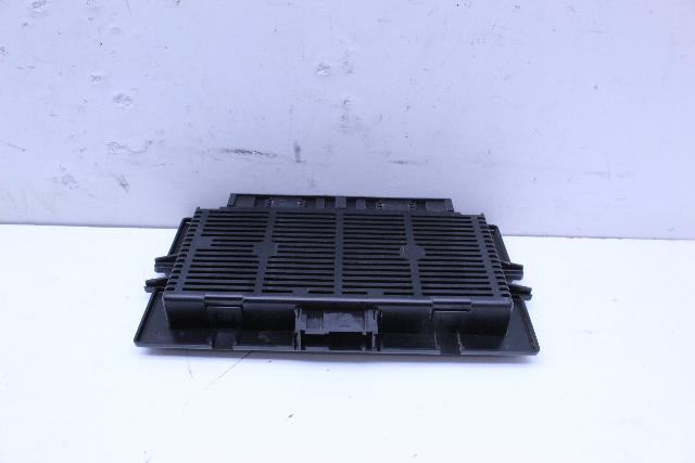 2006 BMW 330i Footwell Body Control Module BCM - 61356977725 OEM