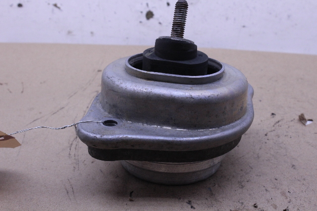 2007-2010 BMW X3 Engine Motor Mount Right 22113400336 OEM
