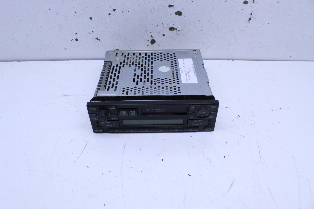 2000 2001 Volkswagen Jetta Golf Passat Radio Stereo Cassette 1J0035180D OEM