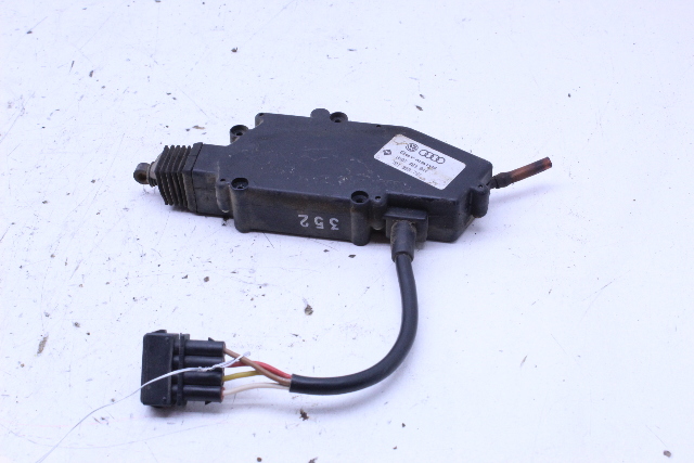 Volkswagen Eurovan Door Latch Lock Actuator 701959781 OEM