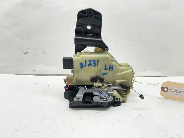 2010 Volkswagen Beetle Front Door Lock Latch Actuator Left Driver 3B1837015AS OEM