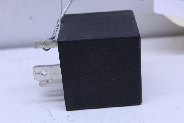 1997-2004 Porsche 911 Boxster Turn Signal Flasher Relay - 1H0953227 OEM