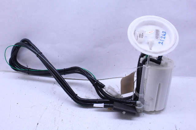 2008 BMW 528i Fuel Pump 0580314545 OEM