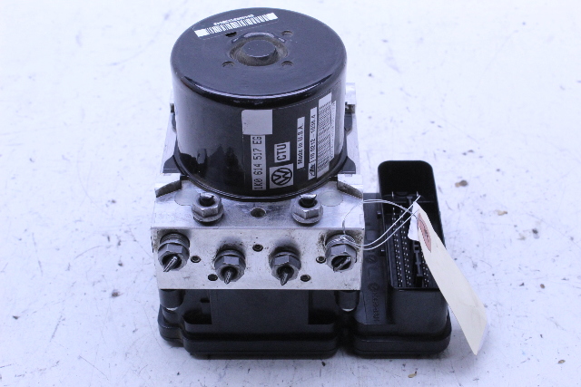 2015 Volkswagen Jetta Anti-Lock Brake System ABS Pump OEM