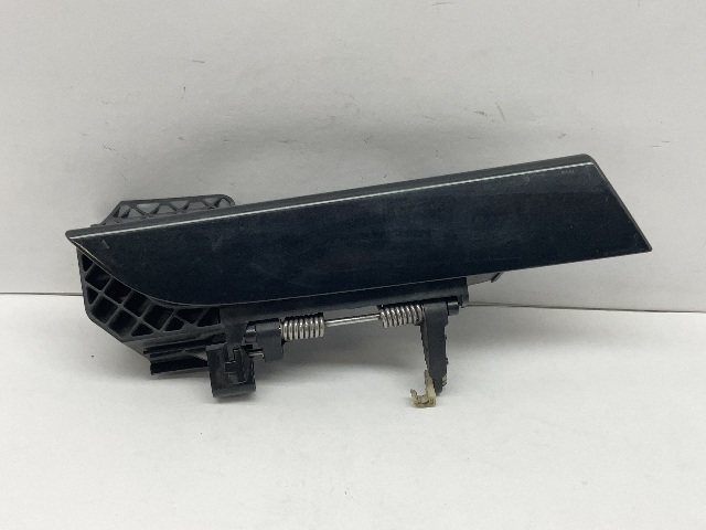 2008-2015 Audi R8 Outside Door Handle Right Tab Broke On Trim Cover - 420837208A OEM