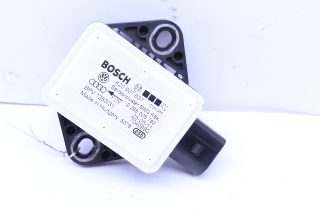 2008-2015 Audi R8 Yaw Rate Turn Sensor 420907637 OEM