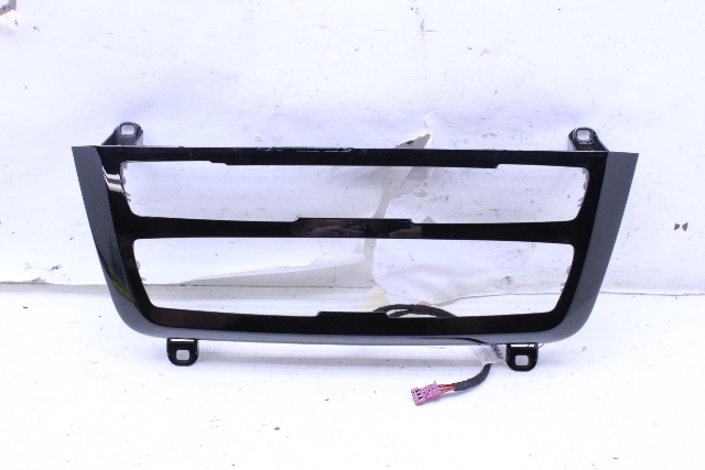 2017 2018 2019 BMW M3 M4 430i F32 F80 F82 Climate Control Stereo Surround Bezel illuminated 9358940 OEM