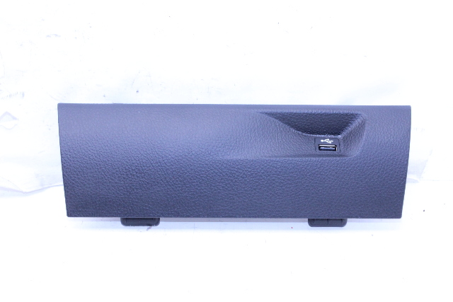 2017 2018 BMW M3 M4 F80 F82 F83 USB Multimedia Port Connection Hub 9364954 OEM