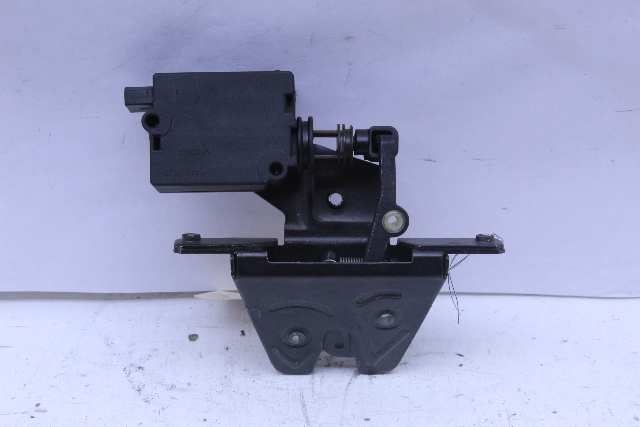 2002 BMW 530i E39 Fuel Gas Tank Door Actuator 8377569 OEM