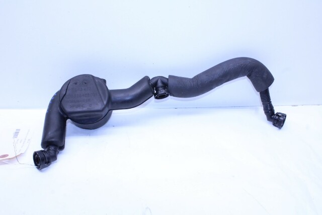 2006-2010 BMW 550i 650i 750i X5 N62 Cylinder Head Crankcase Ventilation Vent Hose - 11617563477 OEM